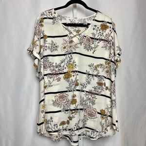 Maurices Womenʻs Plus Size Light Weight Cream Floral with Black Stripes Size 1